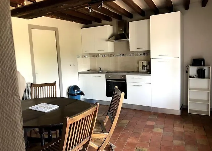 La Petite Maison Dans La Nature *